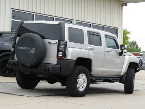 Another view of 2007 Hummer H3 for sale in Bethany, MO at Pettijohn Auto Center