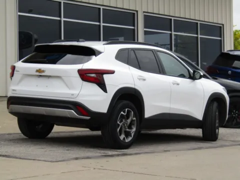 Another view of 2025 Chevrolet Trax LT for sale in Bethany, MO at Pettijohn Auto Center