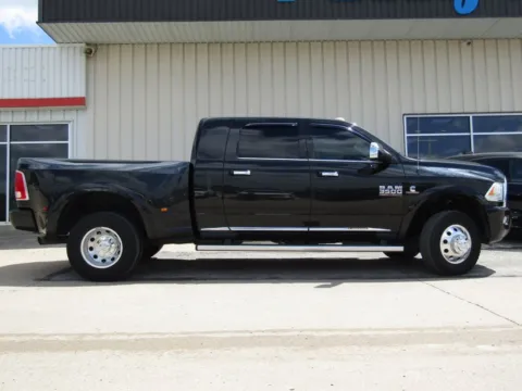 Photos of 2017 Ram 3500 Laramie Longhorn for sale in Bethany, MO at Pettijohn Auto Center