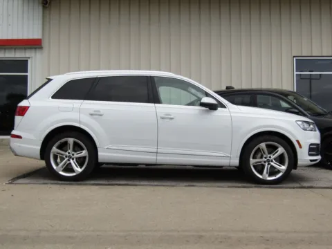 Photos of 2019 Audi Q7 55 Prestige for sale in Bethany, MO at Pettijohn Auto Center