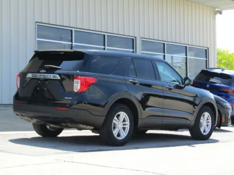 Another view of 2023 Ford Explorer for sale in Bethany, MO at Pettijohn Auto Center
