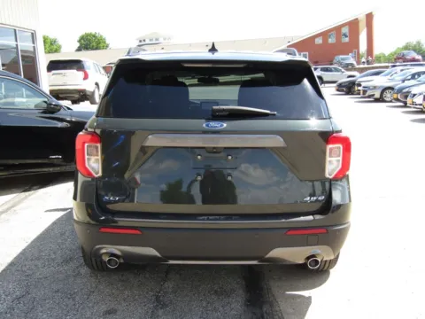 More photos of 2022 Ford Explorer XLT at Pettijohn Auto Center, MO