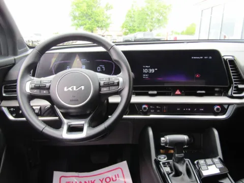 More photos of 2024 Kia Sportage X-Line at Pettijohn Auto Center, MO