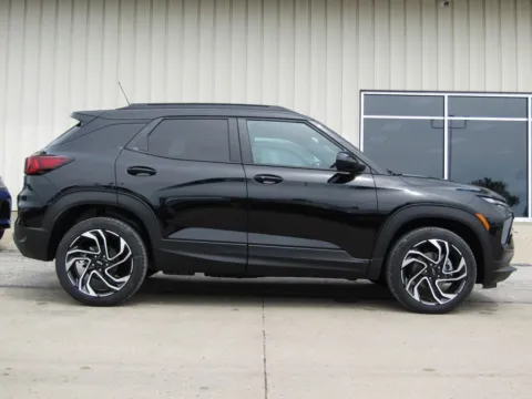 Photos of 2026 Chevrolet TrailBlazer RS for sale in Bethany, MO at Pettijohn Auto Center