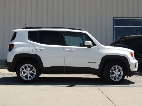 Photos of 2019 Jeep Renegade Latitude for sale in Bethany, MO at Pettijohn Auto Center