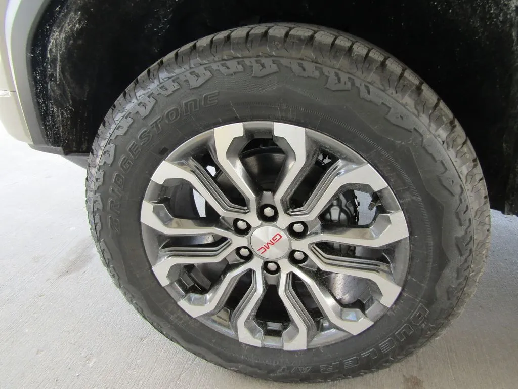 2026 GMC Canyon Denali - Photo 34