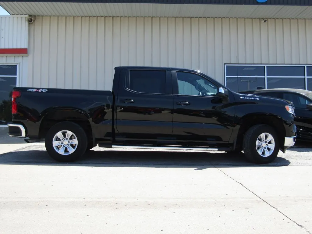 Used 2026 Chevrolet Silverado 1500 LT with VIN 1GCPKDEK7TZ245257 for sale in Kansas City