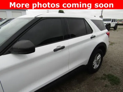 Photos of 2023 Ford Explorer for sale in Bethany, MO at Pettijohn Auto Center