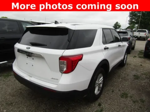 More photos of 2023 Ford Explorer at Pettijohn Auto Center, MO