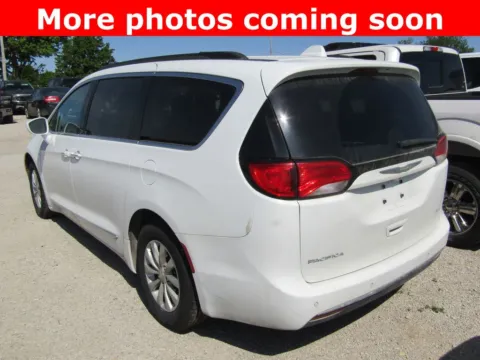 Another view of 2023 Chrysler Pacifica Touring L for sale in Bethany, MO at Pettijohn Auto Center