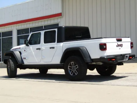 More photos of 2024 Jeep Gladiator Mojave at Pettijohn Auto Center, MO