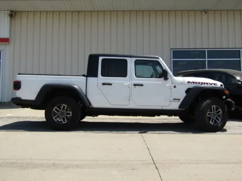 Photos of 2024 Jeep Gladiator Mojave for sale in Bethany, MO at Pettijohn Auto Center