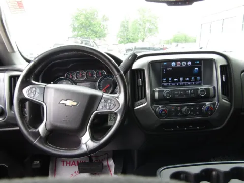 More photos of 2019 Chevrolet Silverado 2500HD LT at Pettijohn Auto Center, MO