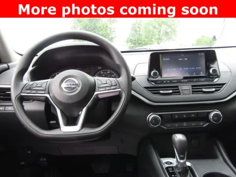 More photos of 2022 Nissan Altima 2.5 S at Pettijohn Auto Center, MO