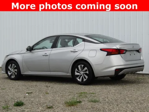 More photos of 2022 Nissan Altima 2.5 S at Pettijohn Auto Center, MO