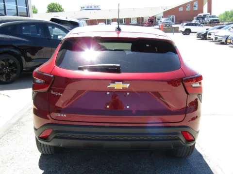 More photos of 2024 Chevrolet Trax LS at Pettijohn Auto Center, MO