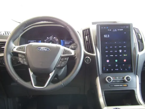 More photos of 2024 Ford Edge SEL at Pettijohn Auto Center, MO