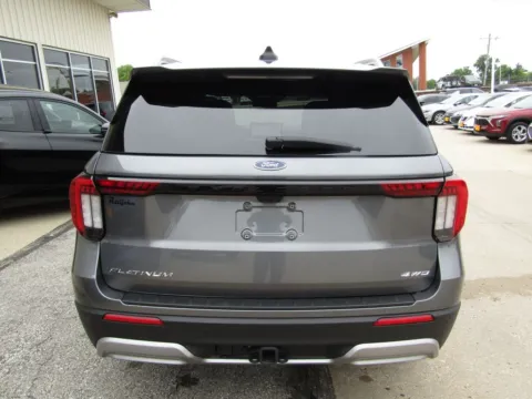 More photos of 2025 Ford Explorer Platinum at Pettijohn Auto Center, MO