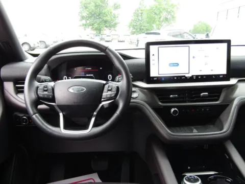 More photos of 2025 Ford Explorer Platinum at Pettijohn Auto Center, MO