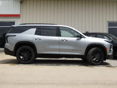 Photos of 2026 Chevrolet Traverse RS for sale in Bethany, MO at Pettijohn Auto Center