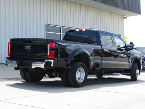 Another view of 2025 Ford F-350SD Lariat for sale in Bethany, MO at Pettijohn Auto Center