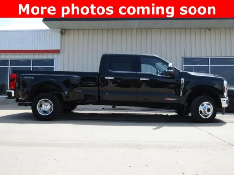Photos of 2025 Ford F-350SD Lariat for sale in Bethany, MO at Pettijohn Auto Center