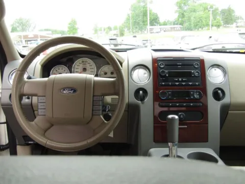 More photos of 2007 Ford F-150 at Pettijohn Auto Center, MO