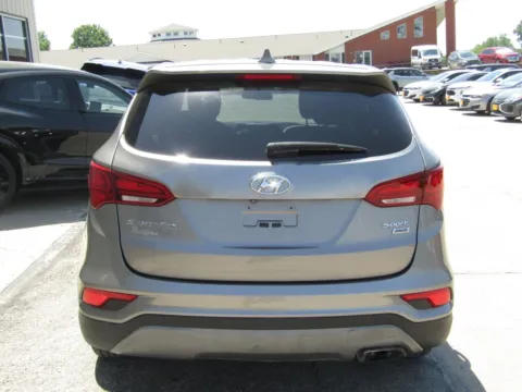 More photos of 2017 Hyundai Santa Fe Sport 2.4 Base at Pettijohn Auto Center, MO
