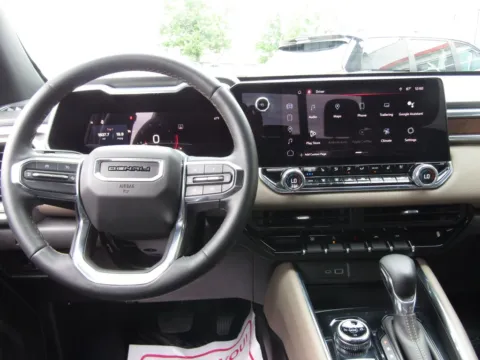 More photos of 2023 GMC Canyon Denali at Pettijohn Auto Center, MO