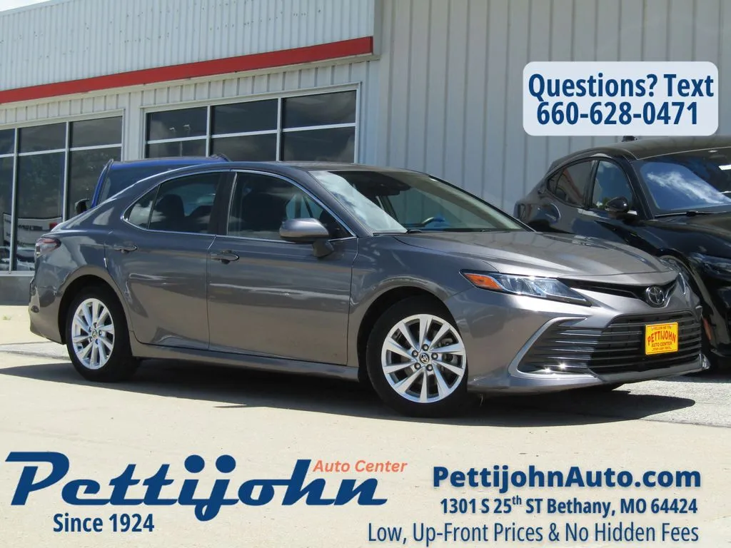 Used 2024 Toyota Camry LE with VIN 4T1C11AK7RU890840 for sale in Kansas City
