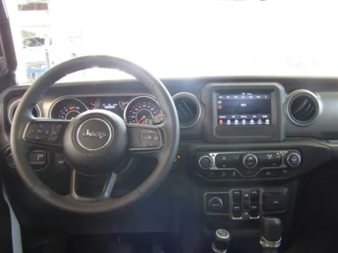 More photos of 2023 Jeep Wrangler High Tide at Pettijohn Auto Center, MO