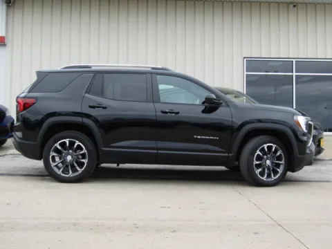 Photos of 2026 GMC Terrain Elevation for sale in Bethany, MO at Pettijohn Auto Center