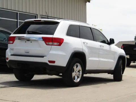Another view of 2013 Jeep Grand Cherokee Laredo for sale in Bethany, MO at Pettijohn Auto Center