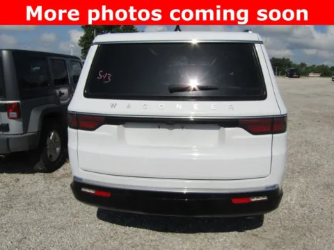 More photos of 2025 Jeep Wagoneer L Series II at Pettijohn Auto Center, MO