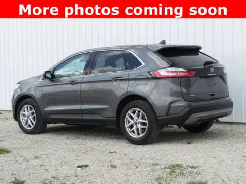 More photos of 2023 Ford Edge SEL at Pettijohn Auto Center, MO