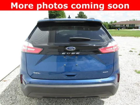 More photos of 2023 Ford Edge SEL at Pettijohn Auto Center, MO