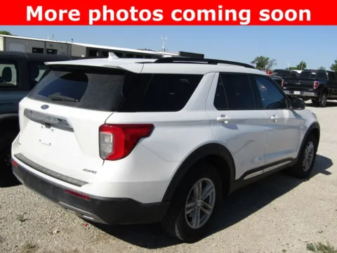 More photos of 2024 Ford Explorer XLT at Pettijohn Auto Center, MO