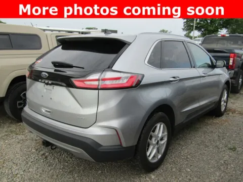 More photos of 2023 Ford Edge SEL at Pettijohn Auto Center, MO