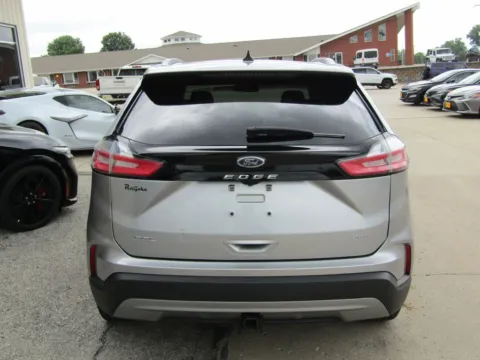More photos of 2023 Ford Edge SEL at Pettijohn Auto Center, MO