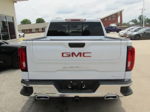 More photos of 2026 GMC Sierra 1500 SLT at Pettijohn Auto Center, MO