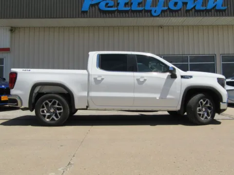 Photos of 2026 GMC Sierra 1500 SLE for sale in Bethany, MO at Pettijohn Auto Center