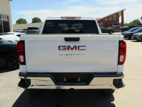 More photos of 2026 GMC Sierra 1500 SLE at Pettijohn Auto Center, MO