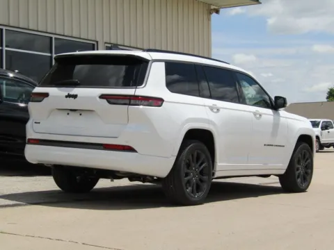 Another view of 2026 Jeep Grand Cherokee L Limited for sale in Bethany, MO at Pettijohn Auto Center