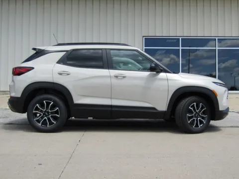 Photos of 2026 Chevrolet TrailBlazer ACTIV for sale in Bethany, MO at Pettijohn Auto Center