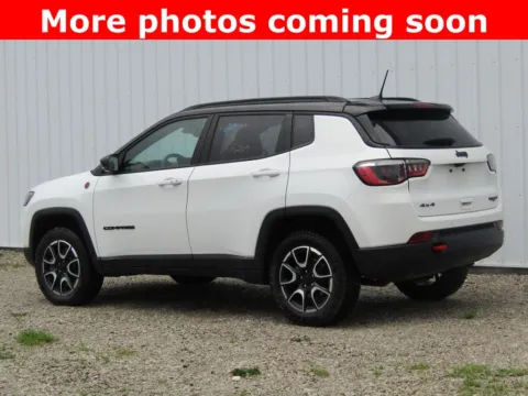 More photos of 2024 Jeep Compass Trailhawk at Pettijohn Auto Center, MO