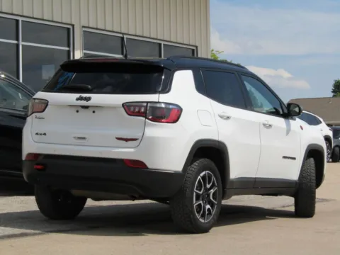 Another view of 2024 Jeep Compass Trailhawk for sale in Bethany, MO at Pettijohn Auto Center