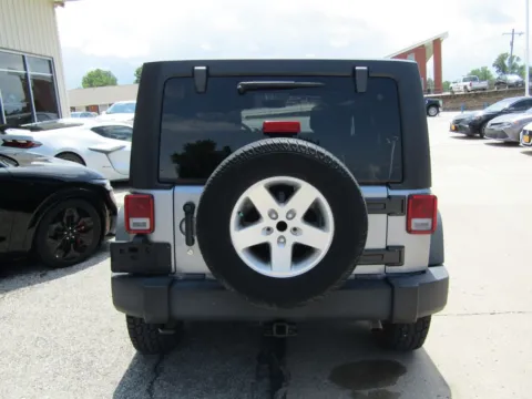 More photos of 2016 Jeep Wrangler Unlimited Sport at Pettijohn Auto Center, MO