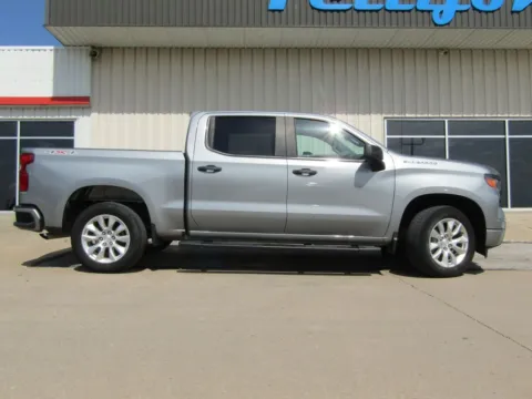 Photos of 2024 Chevrolet Silverado 1500 Custom for sale in Bethany, MO at Pettijohn Auto Center
