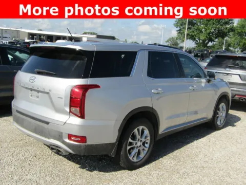 More photos of 2021 Hyundai Palisade SE at Pettijohn Auto Center, MO