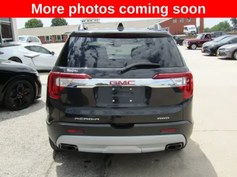 More photos of 2020 GMC Acadia SLT at Pettijohn Auto Center, MO